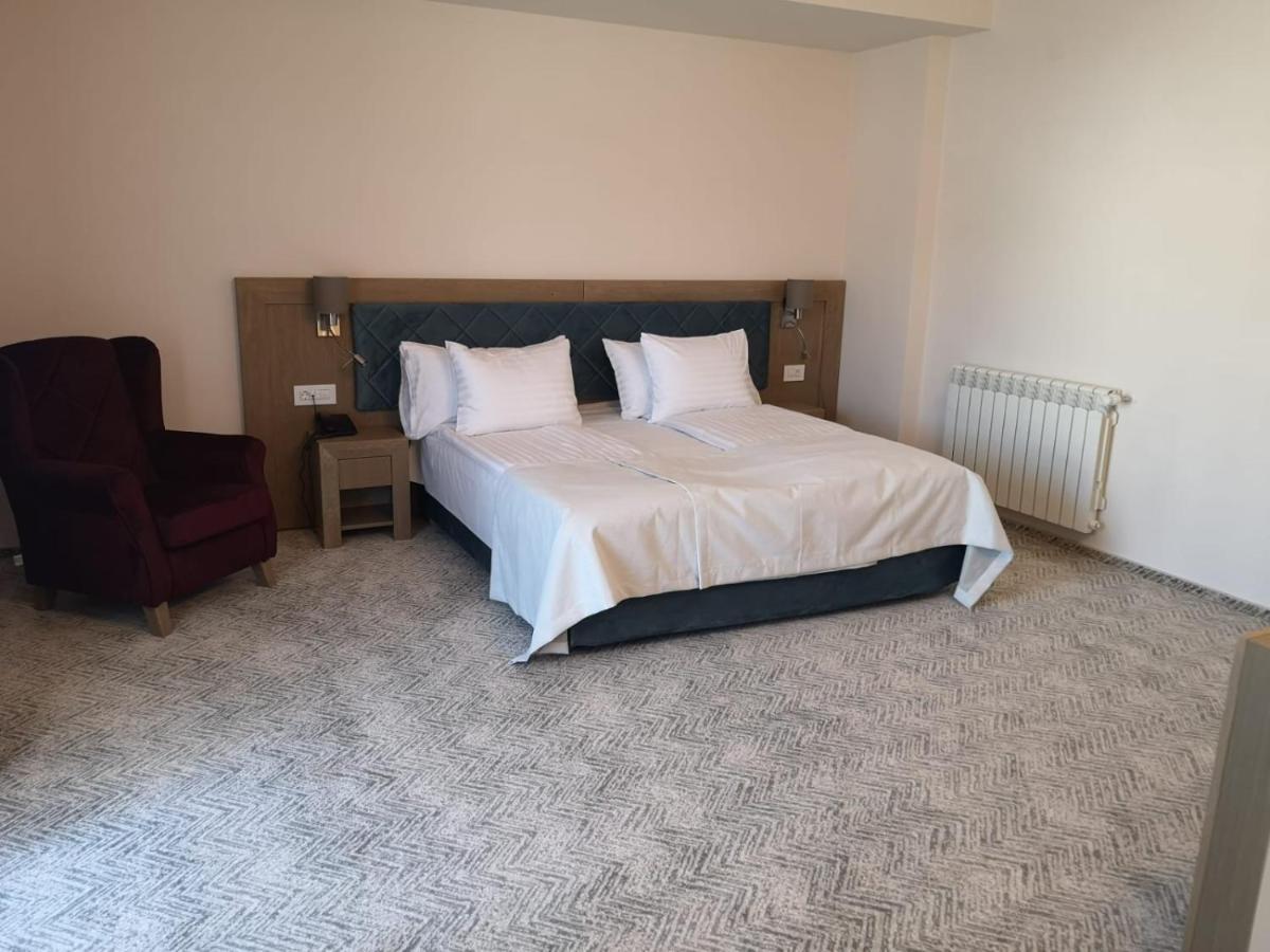 New Wolf Hotel Bran (Brasov)