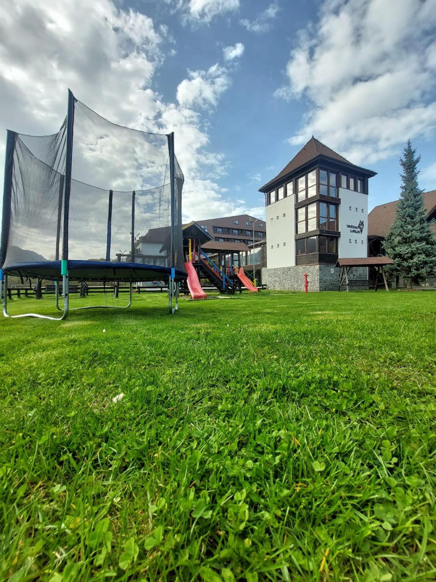 New Wolf Hotel 3*