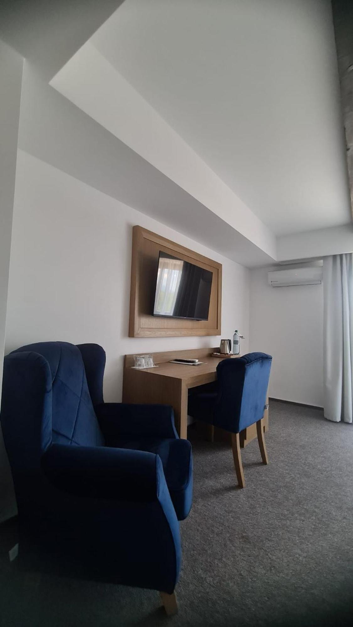 New Wolf Hotel 3*
